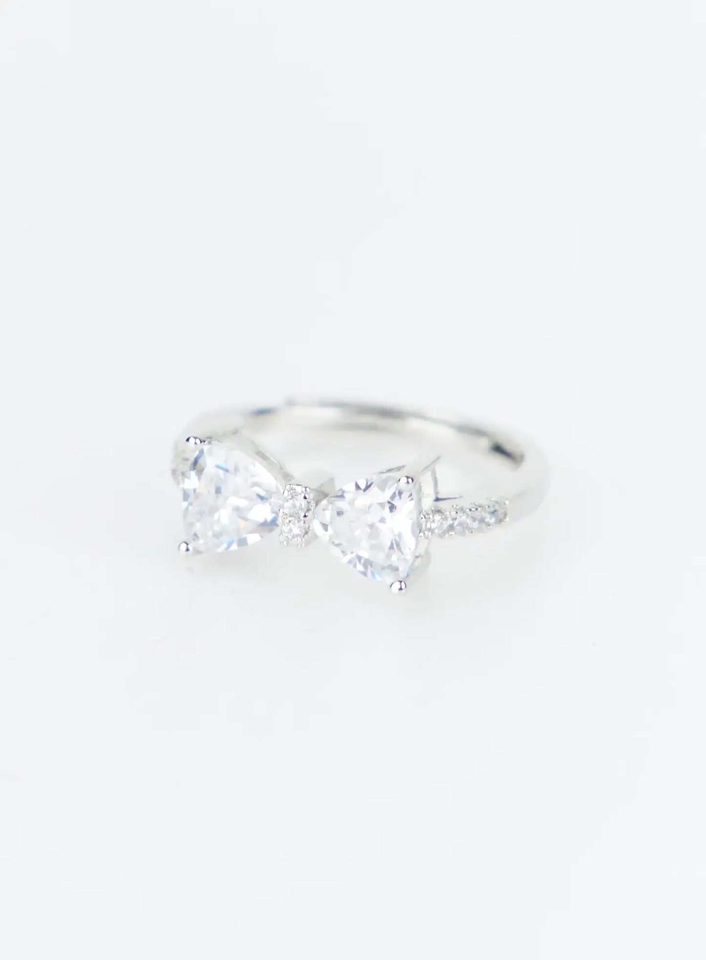 Bow Cubic Ring IY511