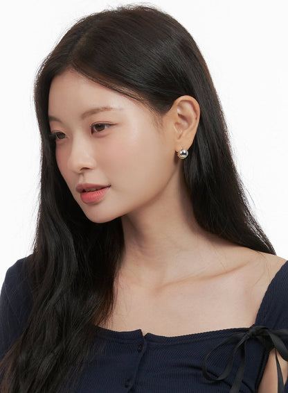 Chloe Earrings IO404