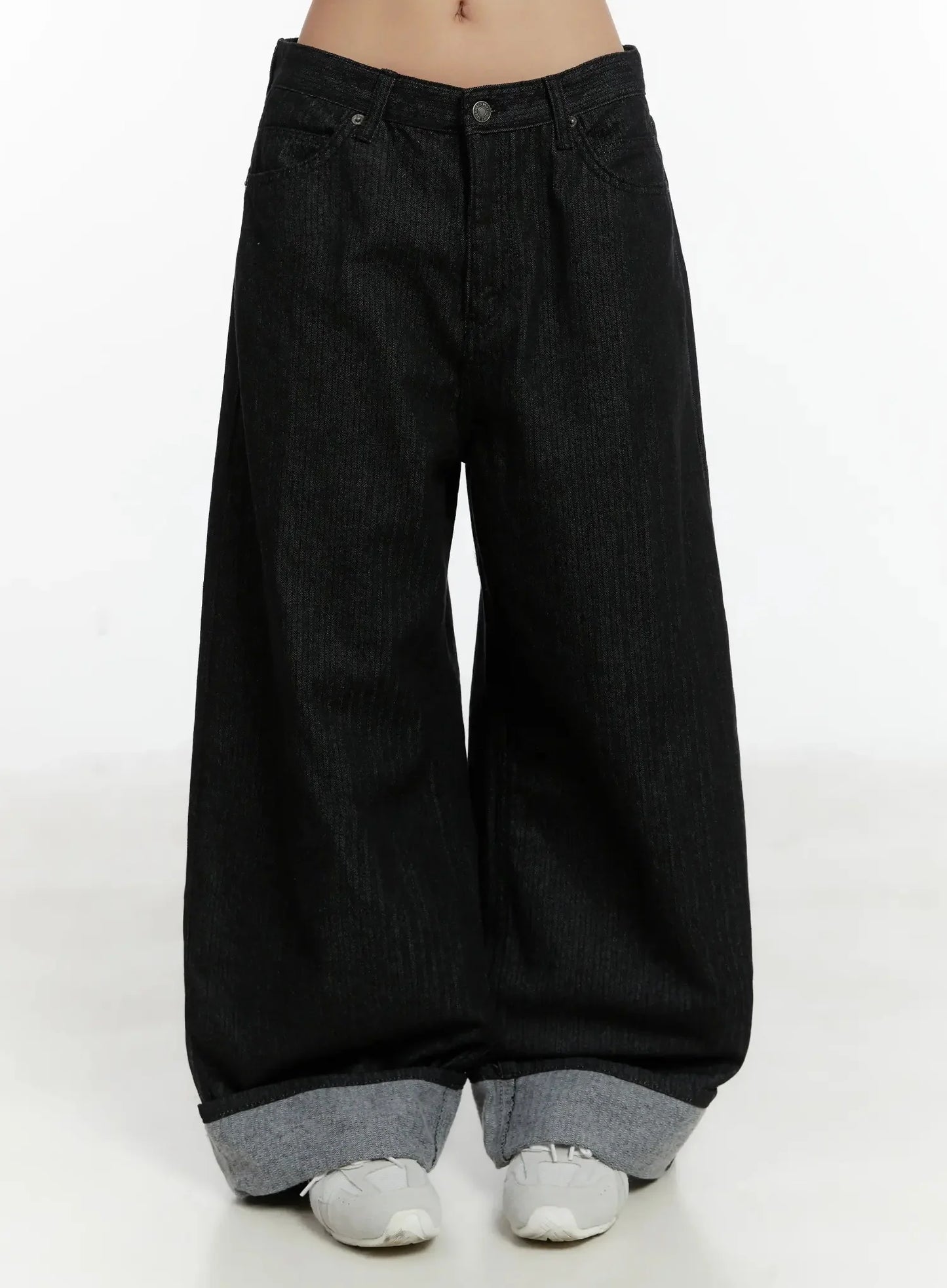 Amyra Baggy Striped Jeans ID525