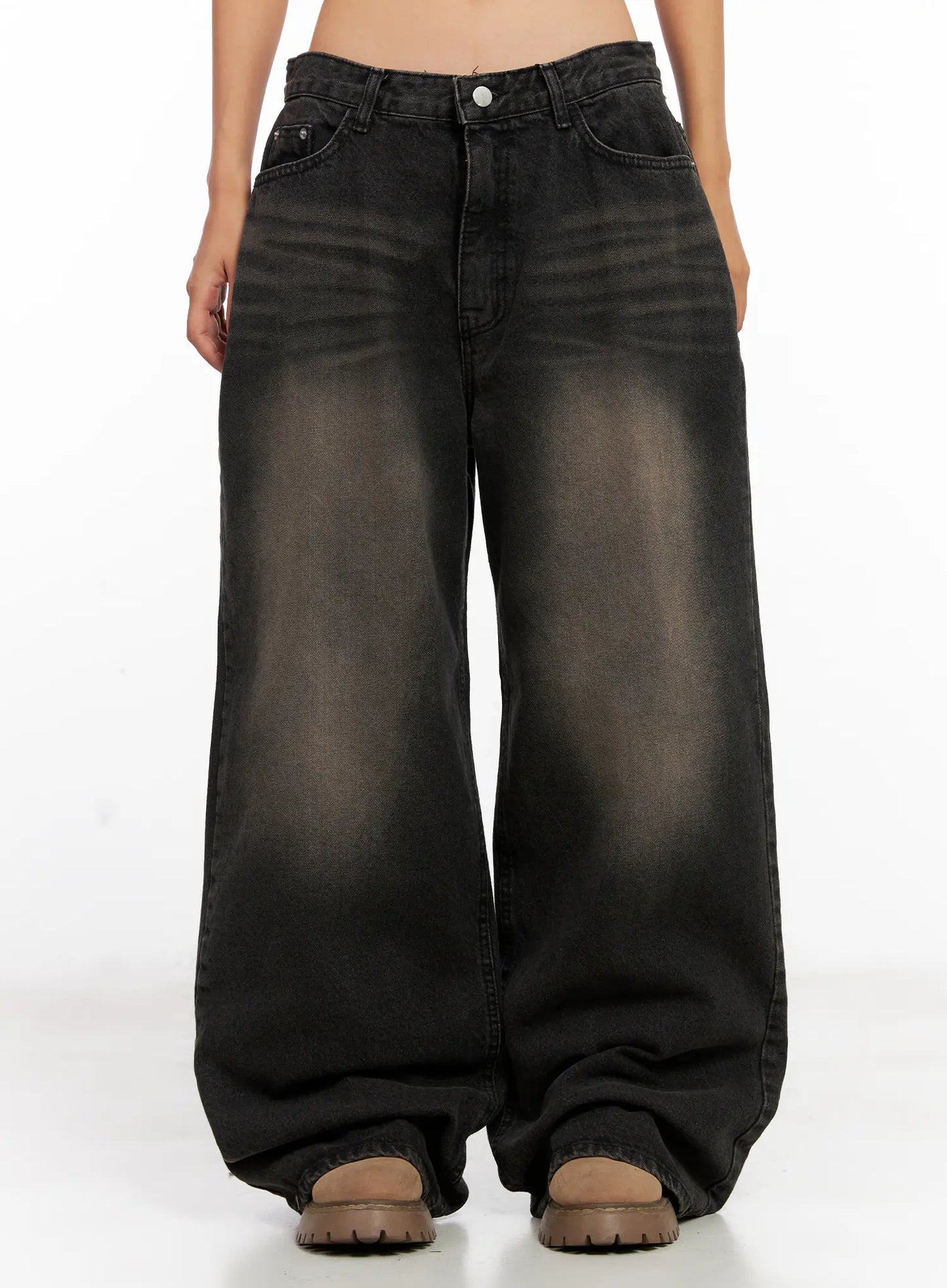 Ari Washed Wide-Leg Denim Jeans CL521