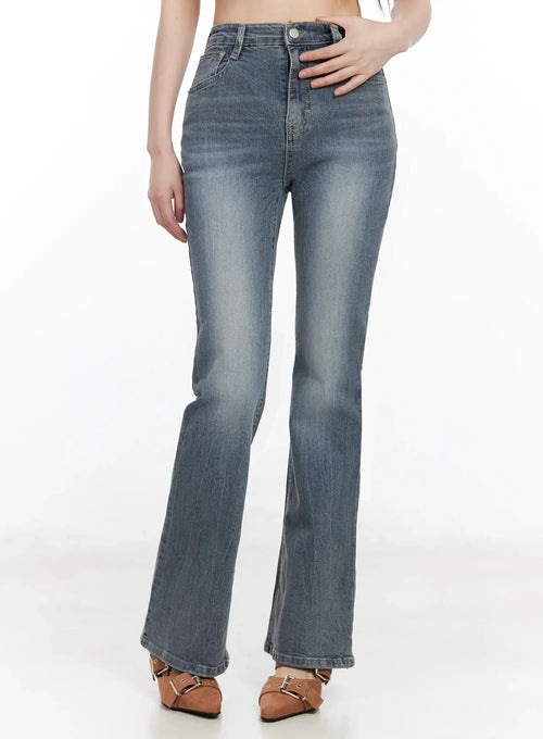 Chlo High-Rise Bootcut Jeans IM523