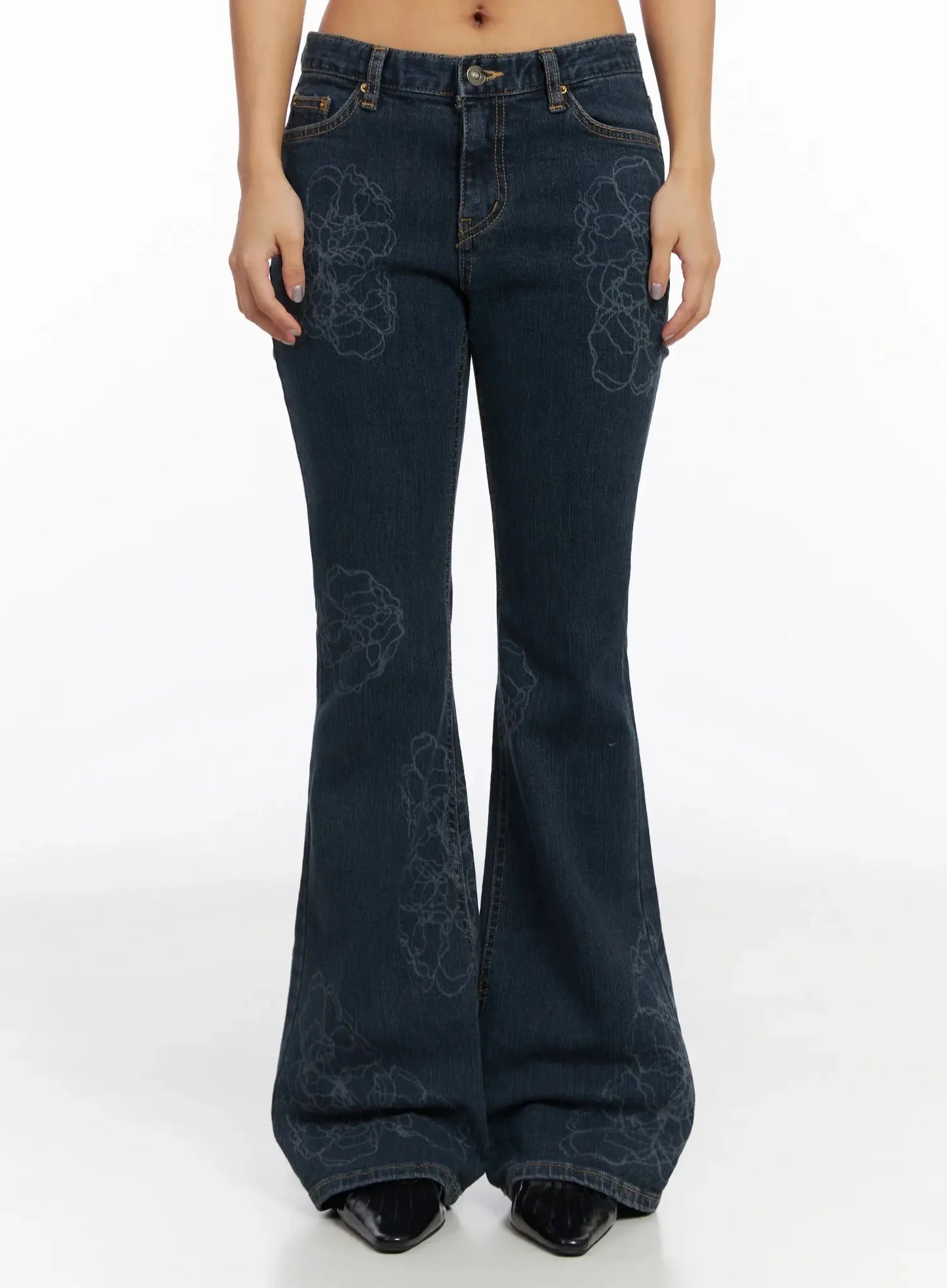 Amari Floral Embriodered Bootcut Jeans IN528