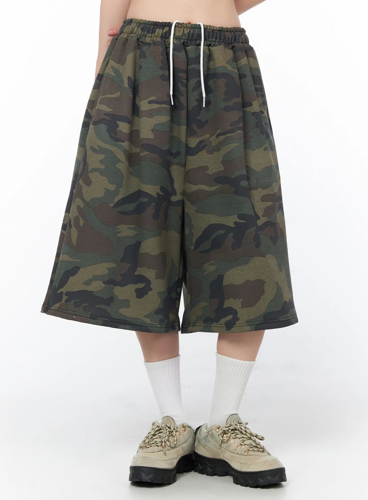 Camouflage Patterned Bermuda Shorts CY508