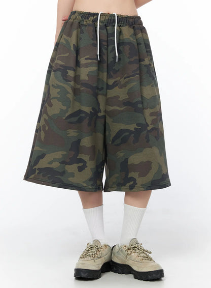 Camouflage Patterned Bermuda Shorts CY508
