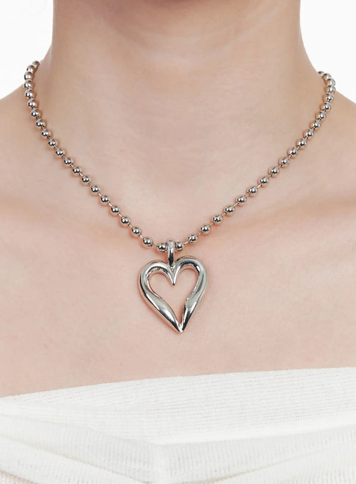 Bold Heart Necklace CL524