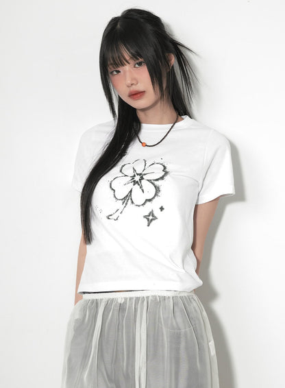 Clover Graphic Crop Top CF518