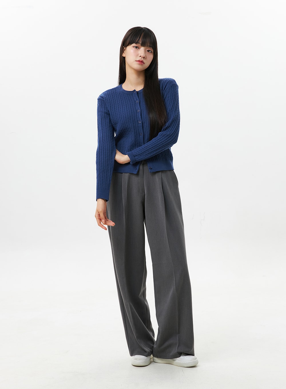 Cable Knit Round Neck Cardigan OS305
