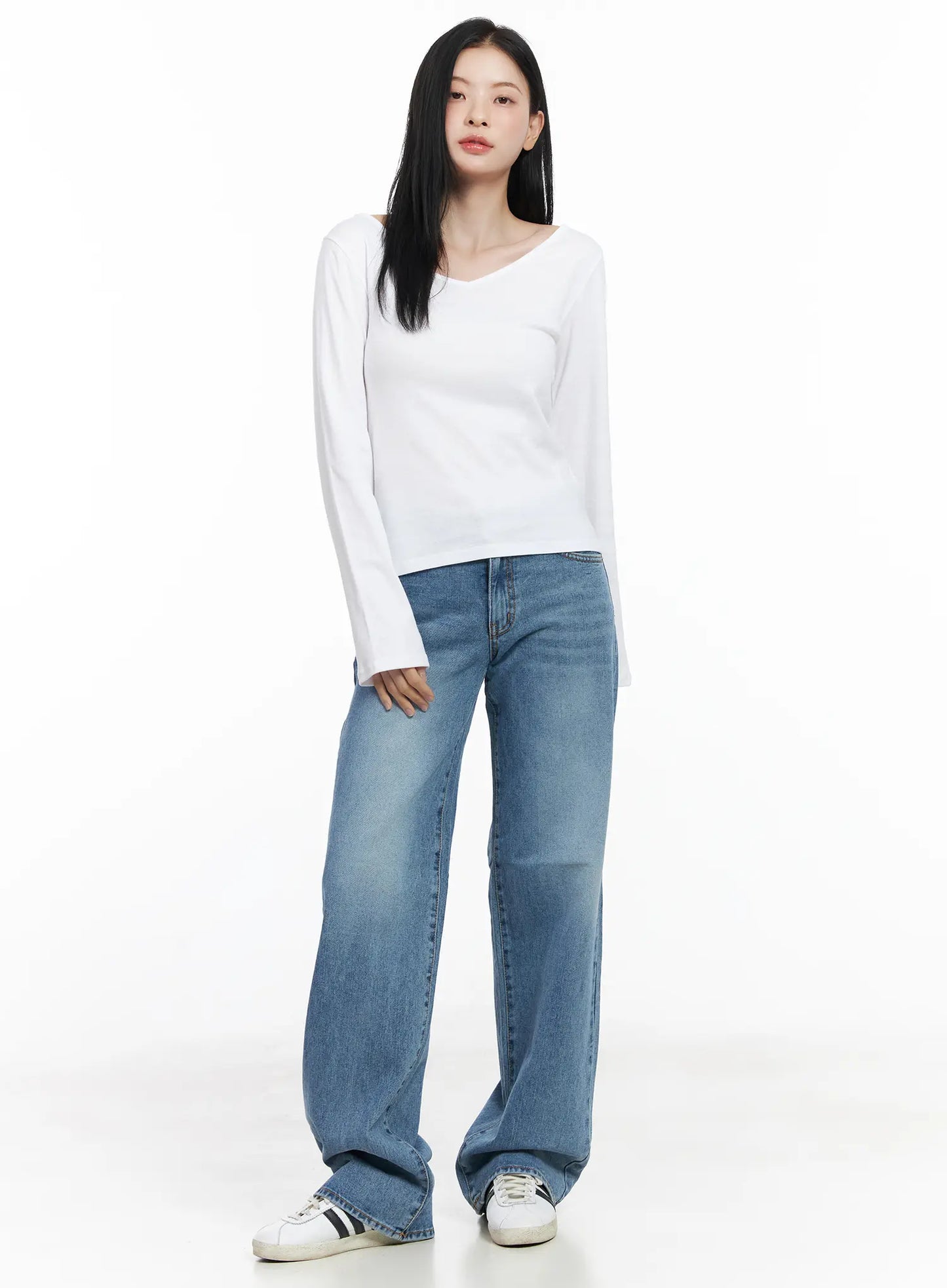 Basic V-Neck Long Sleeve Tee CJ519