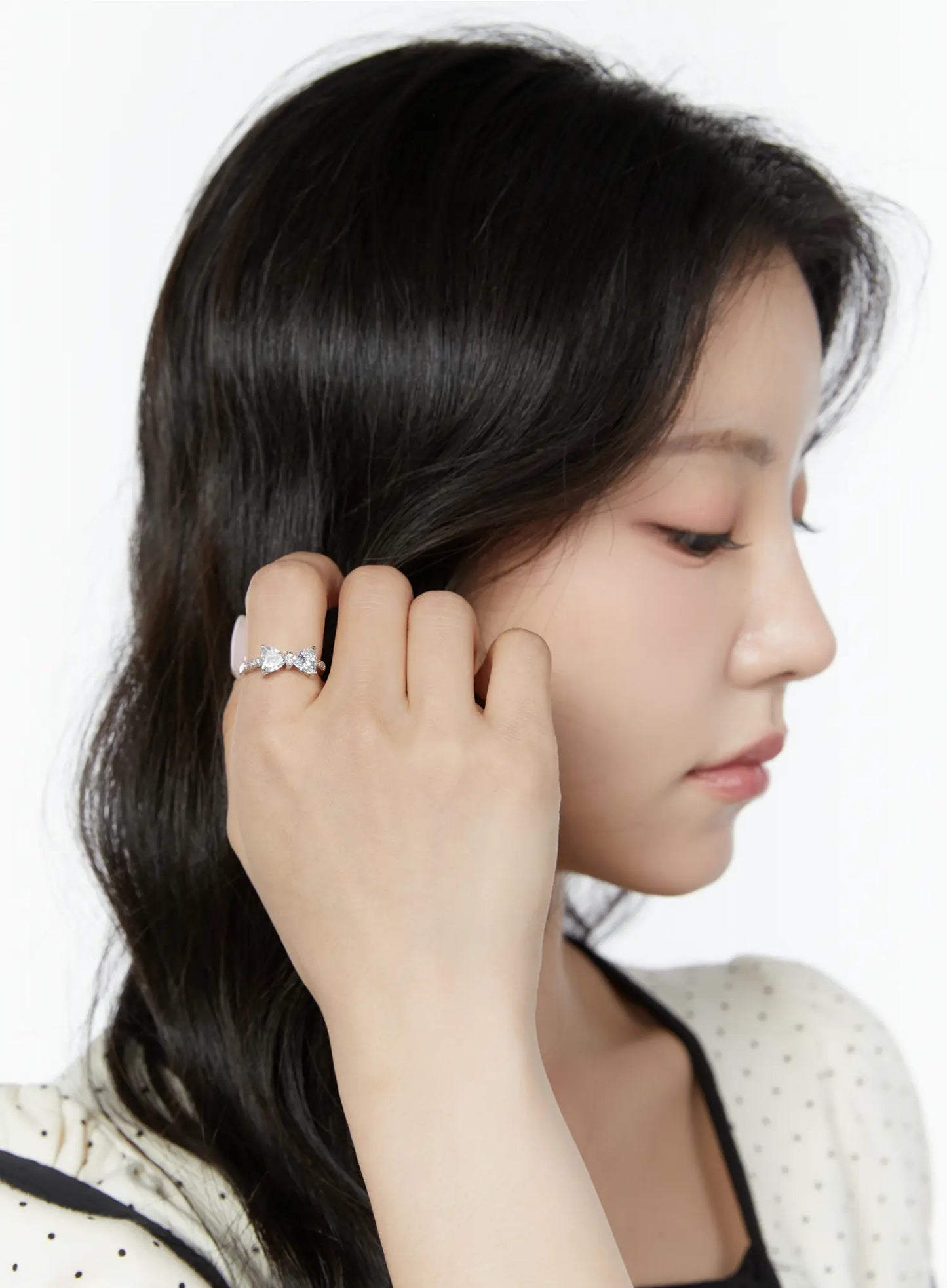 Bow Cubic Ring IY511