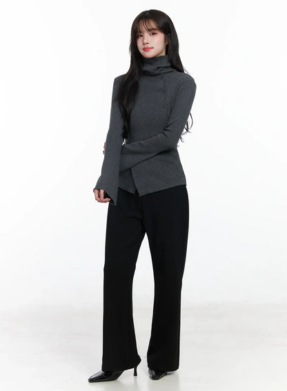 Asymmetric Buttoned Knit Top IJ529