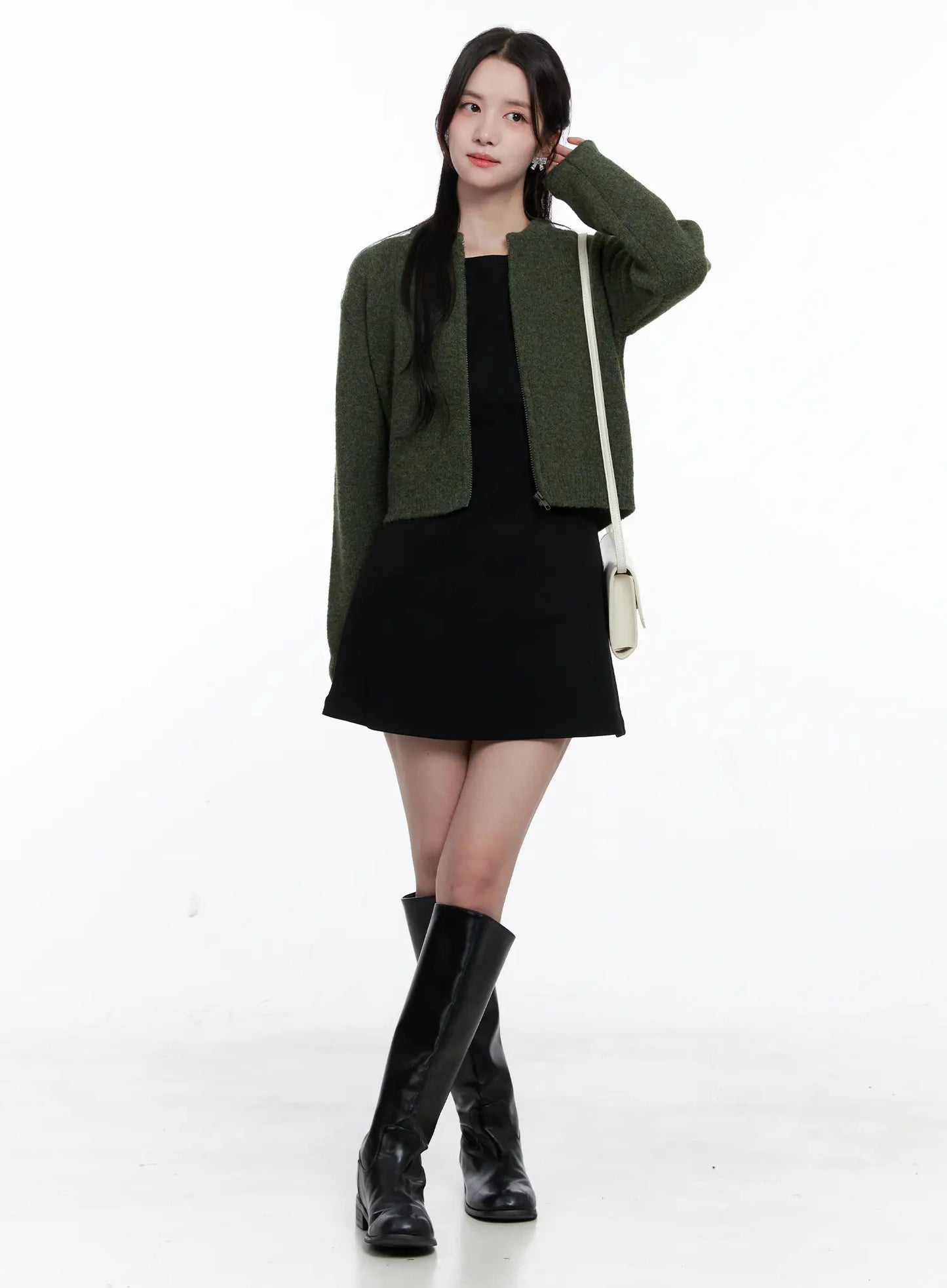 Classic Round Neck Knit Cardigan CS519