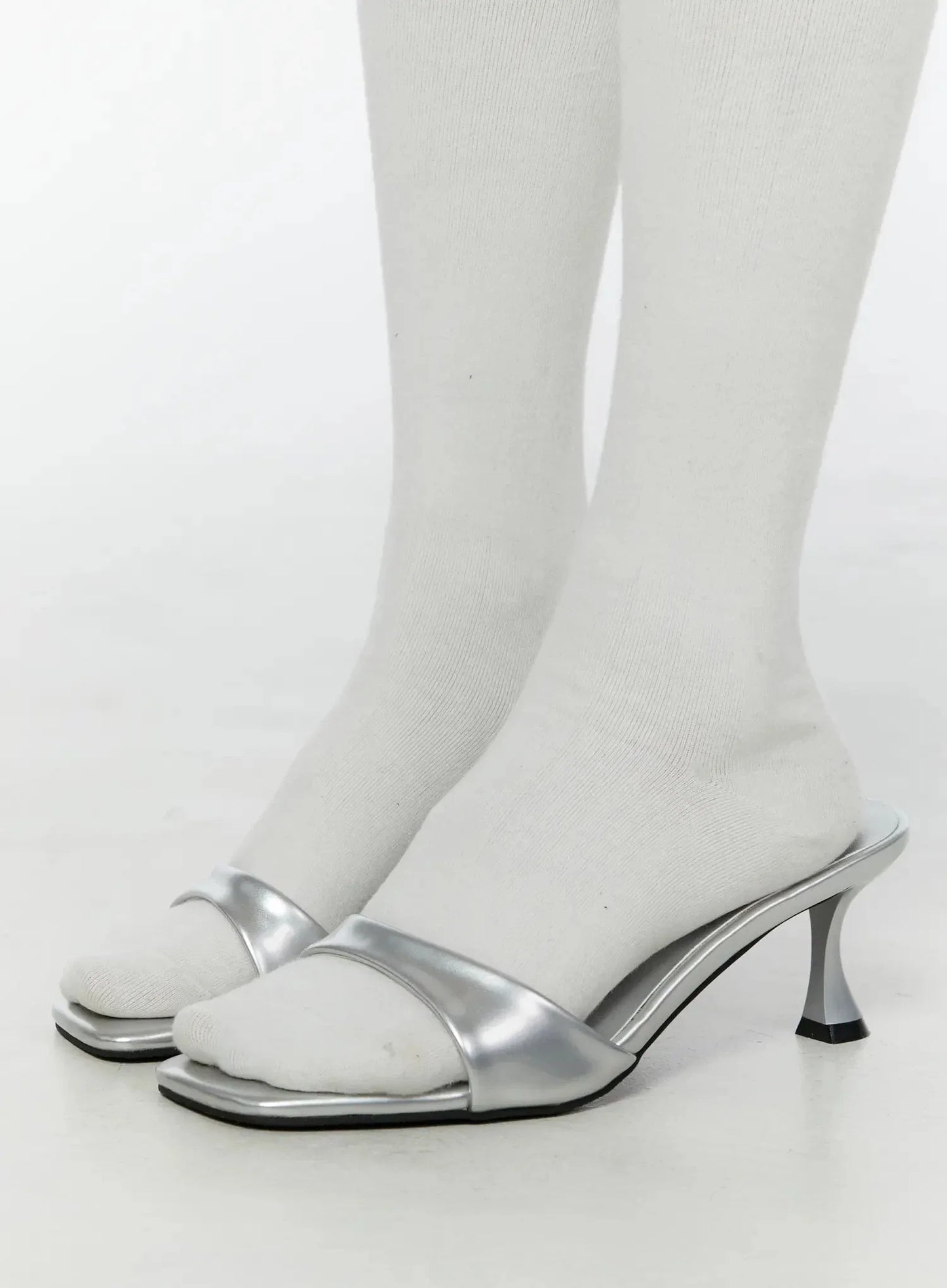 Chic Metallic Mule Sandals IU518