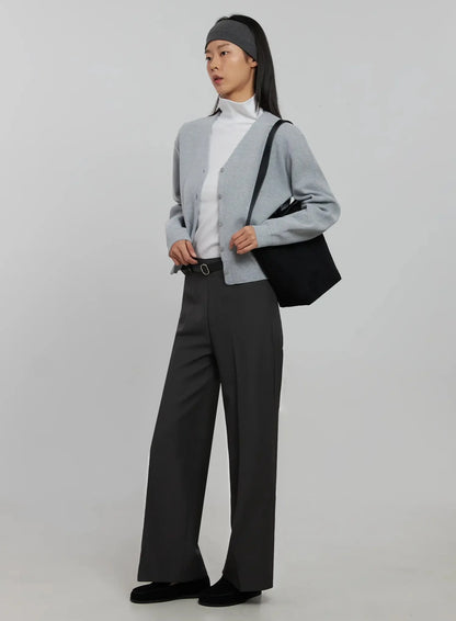 Classic V-Neck Cardigan IJ508