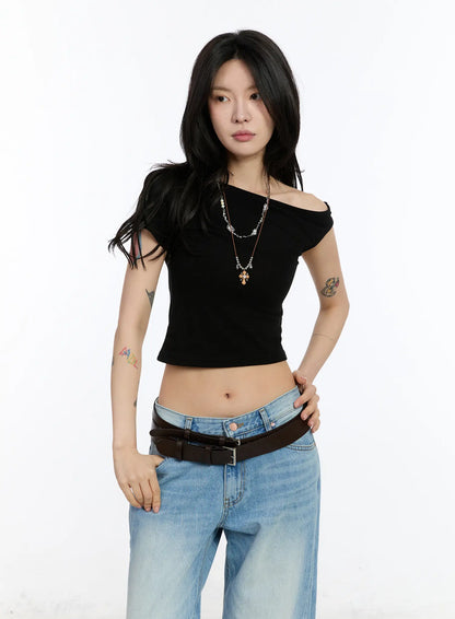 Asymmetric Off-Shoulder Tee CA508