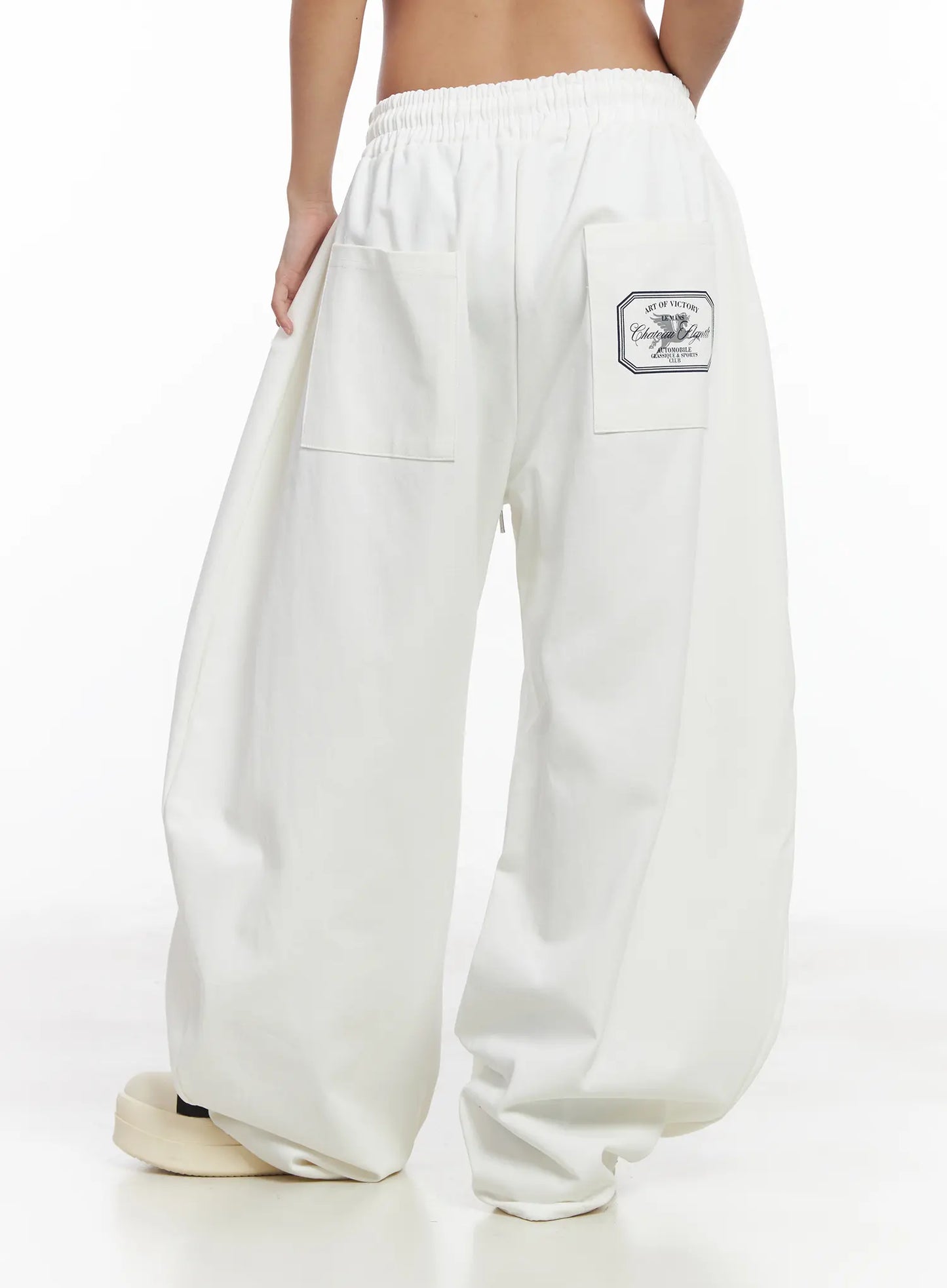 Back Pocket Detail White Pants CJ512