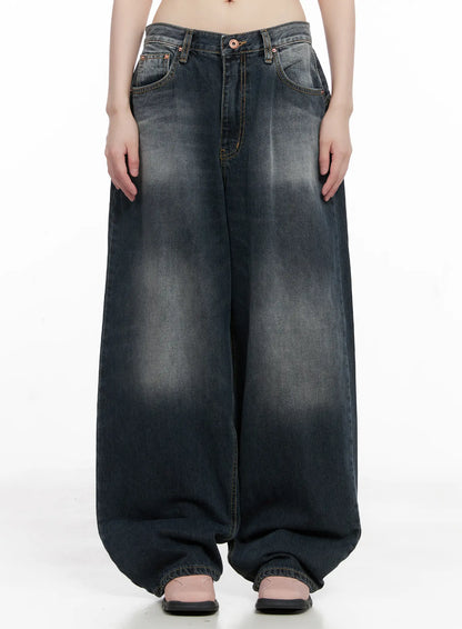 Celi Vintage Wash Wide-Leg Jeans CG515