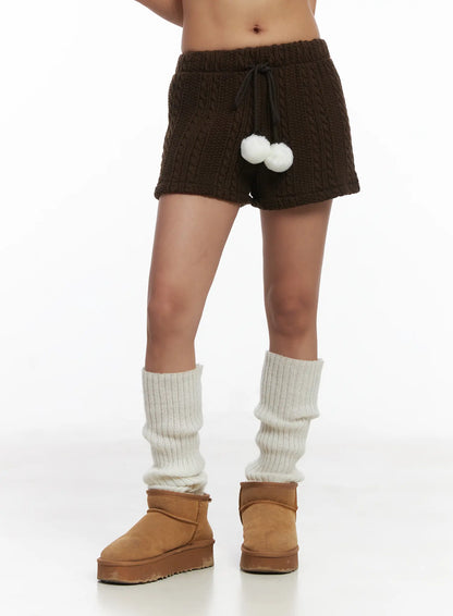 Cable Knit Pom-Pom Shorts CJ512
