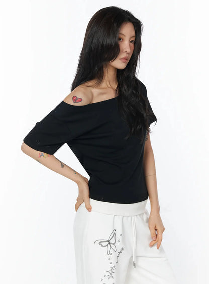 Casual One-Shoulder Oversized Tee IU508