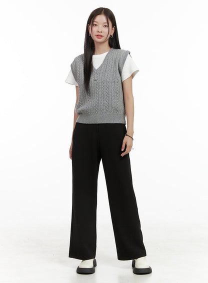 Cable Knit Sleeveless V-Neck Vest OG416