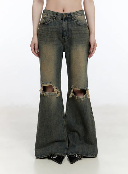 Andie Distressed Bootcut Jeans CA503