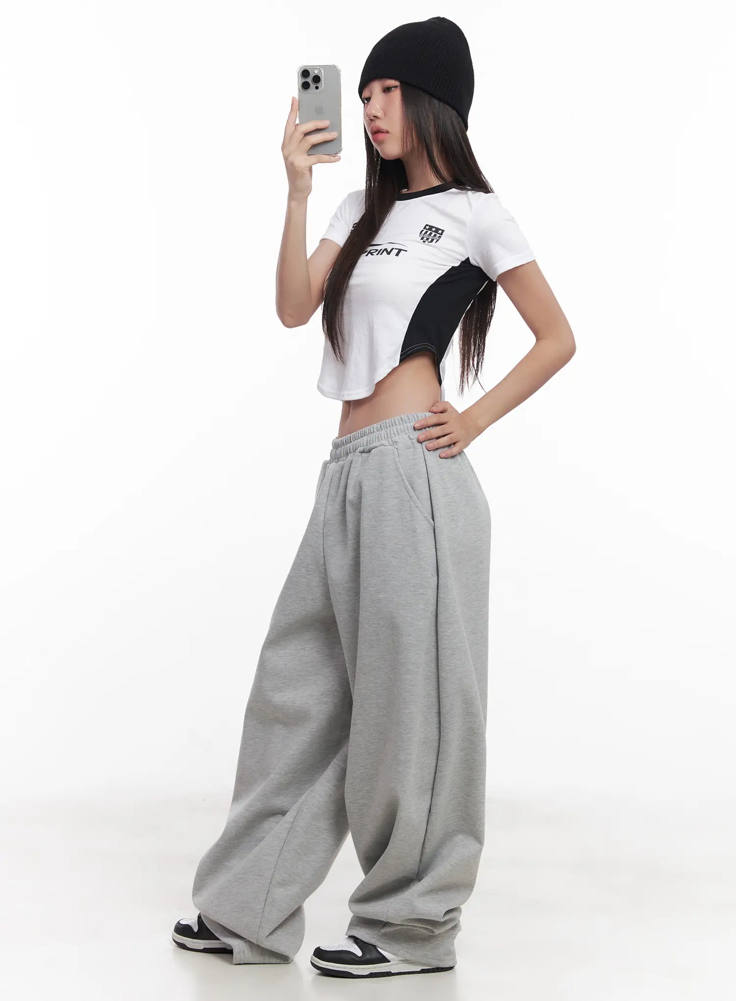 Basic Wide-Fit Sweatpants CU517