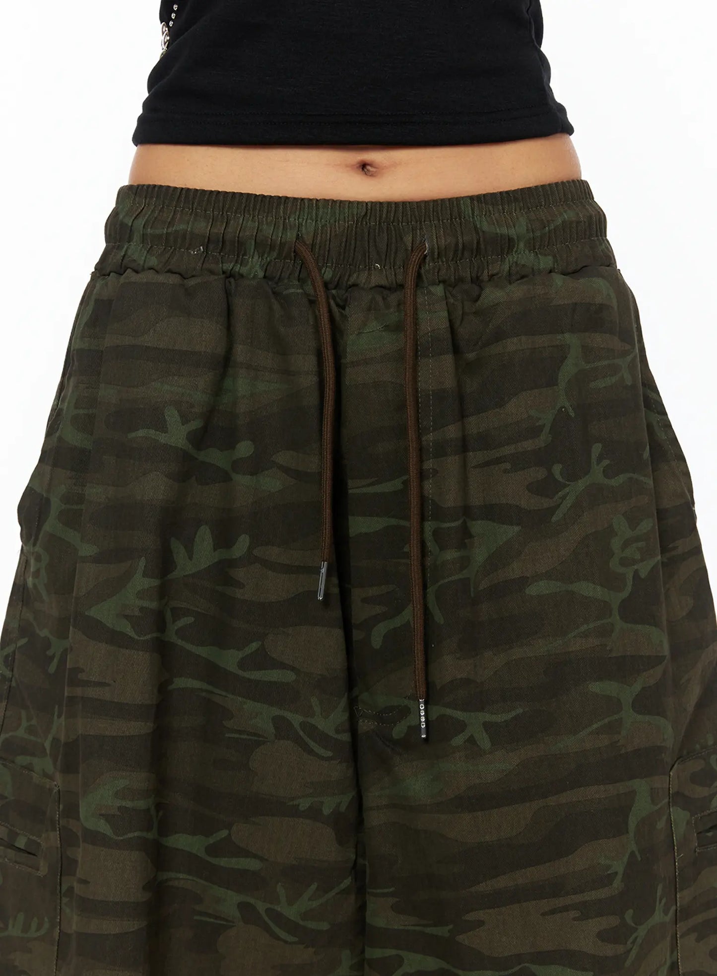 Camouflage Drawstring Wide Shorts CU517