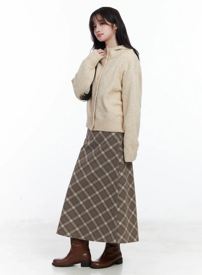 Buttoned Knit Hoodie IJ529