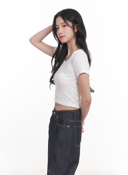 Basic Slim-Fit Crop Top CA510