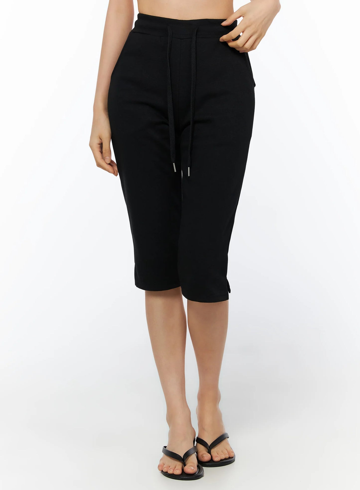 Capri Slit Pocket Pants IU516