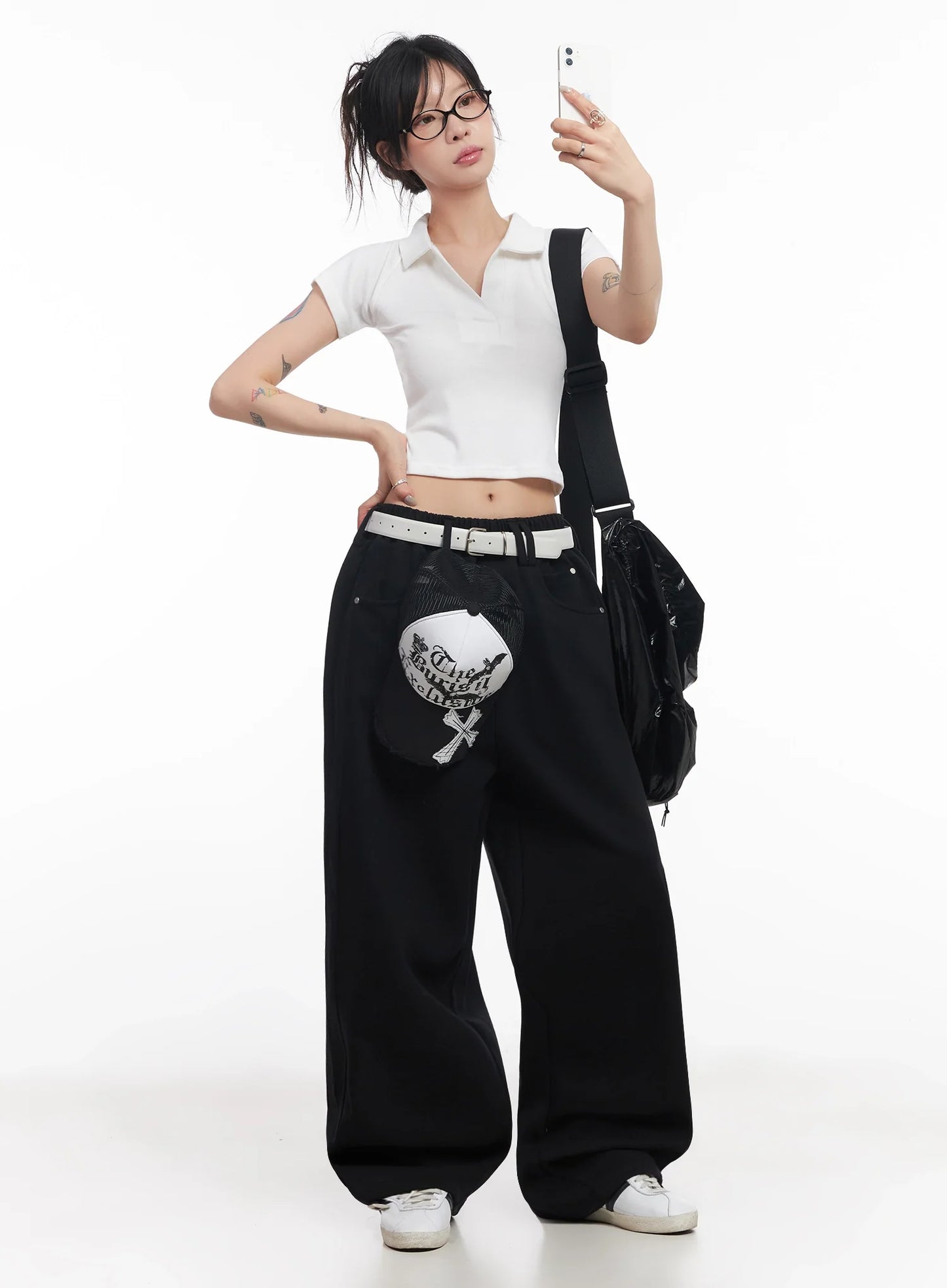 Chaeryeong Belted Wide-Leg Sweatpants IC503