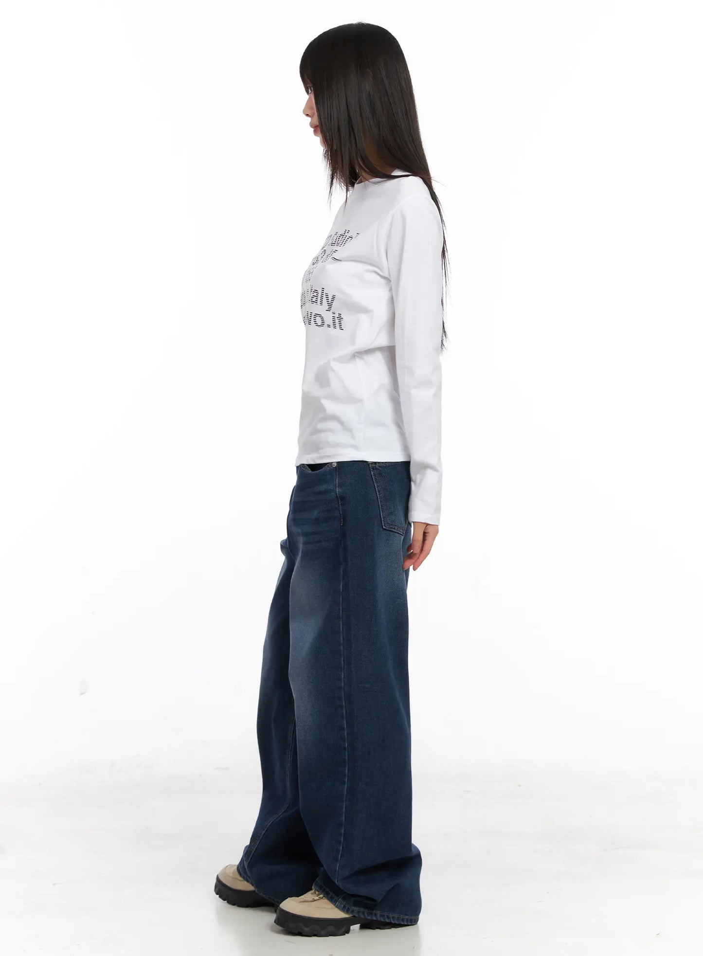 Chic Lettering Long Sleeve Tee CN521