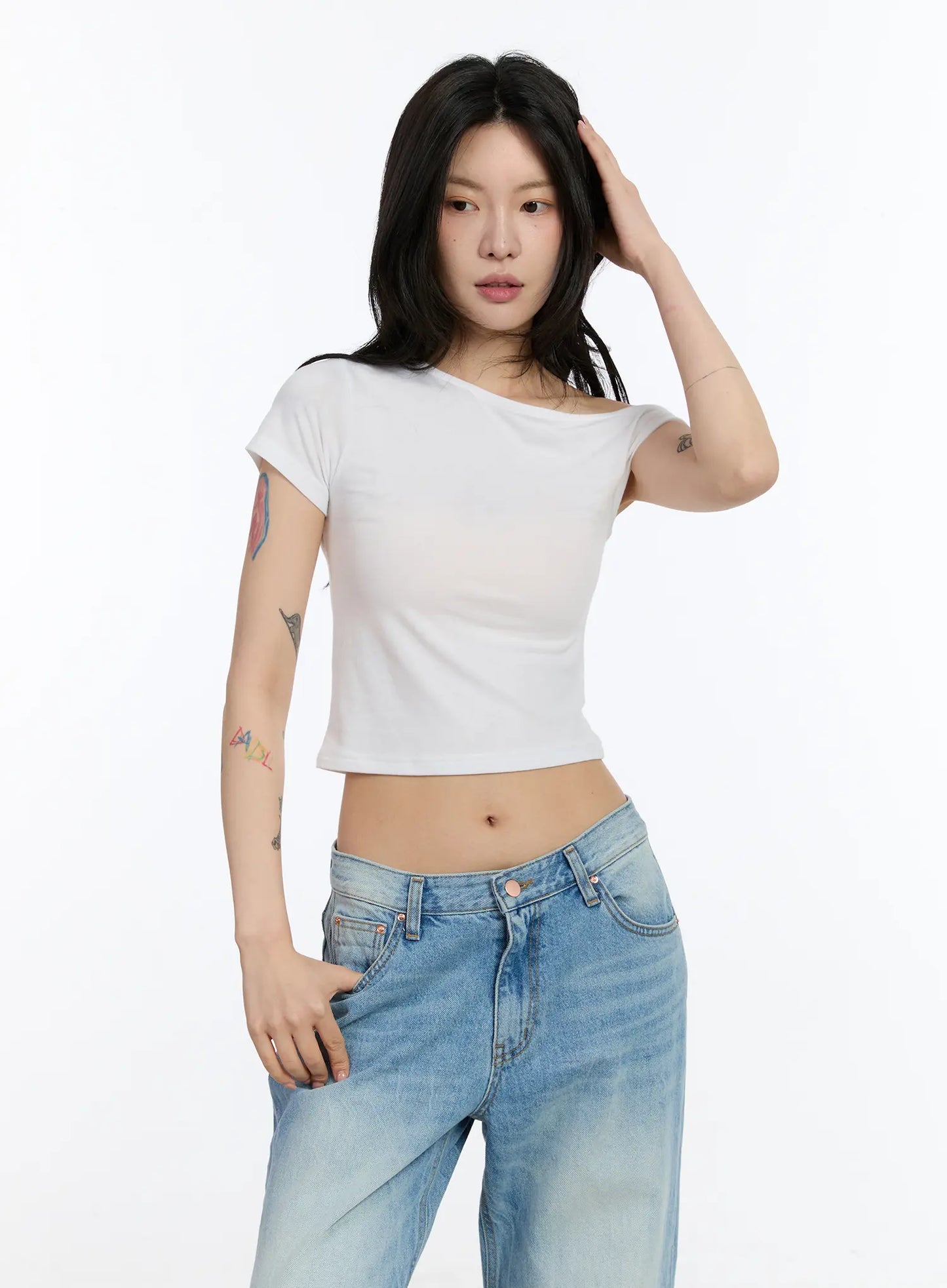 Asymmetric Off-Shoulder Tee CA508