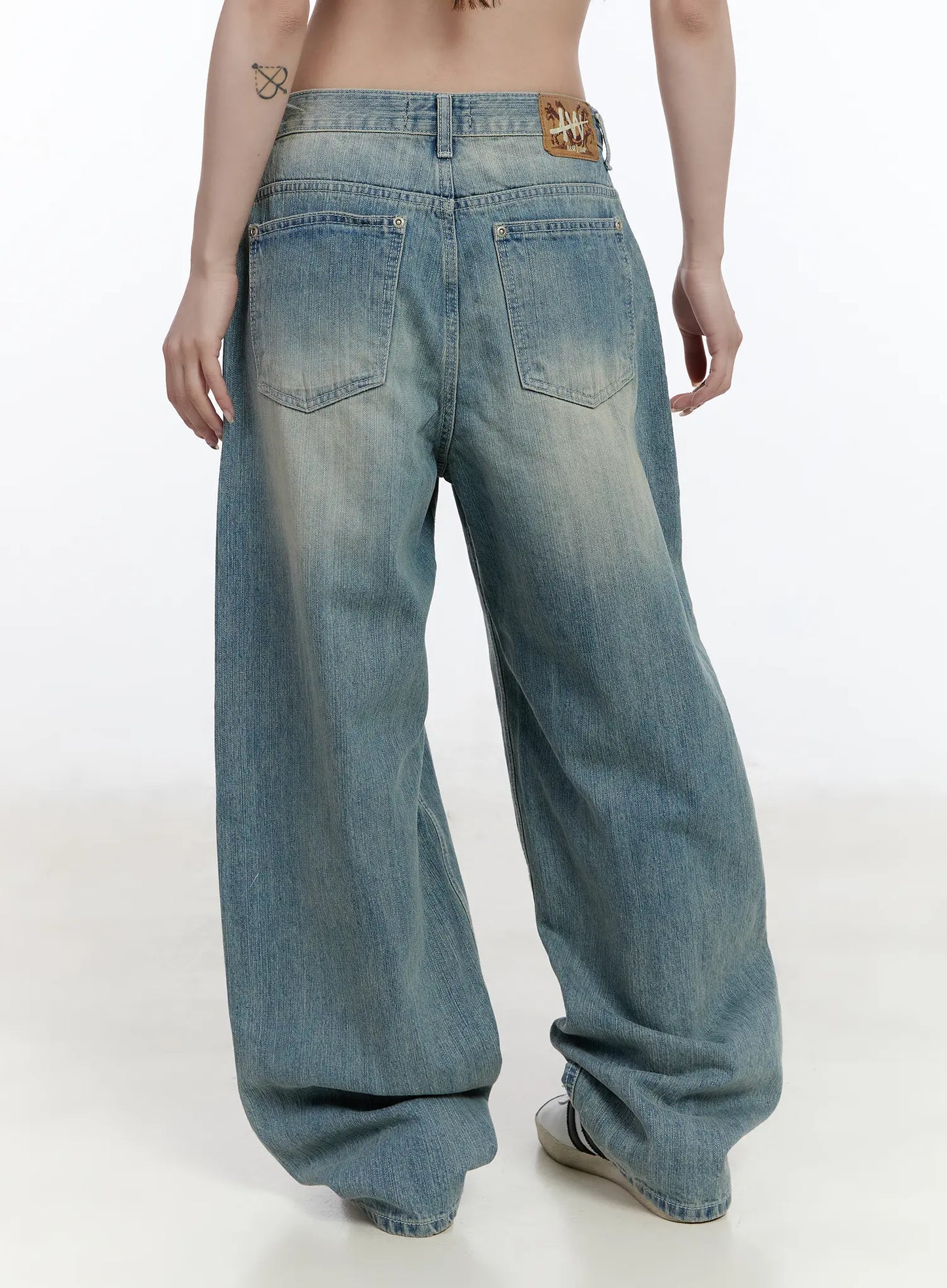 Adhara Vintage Baggy Jeans CA502