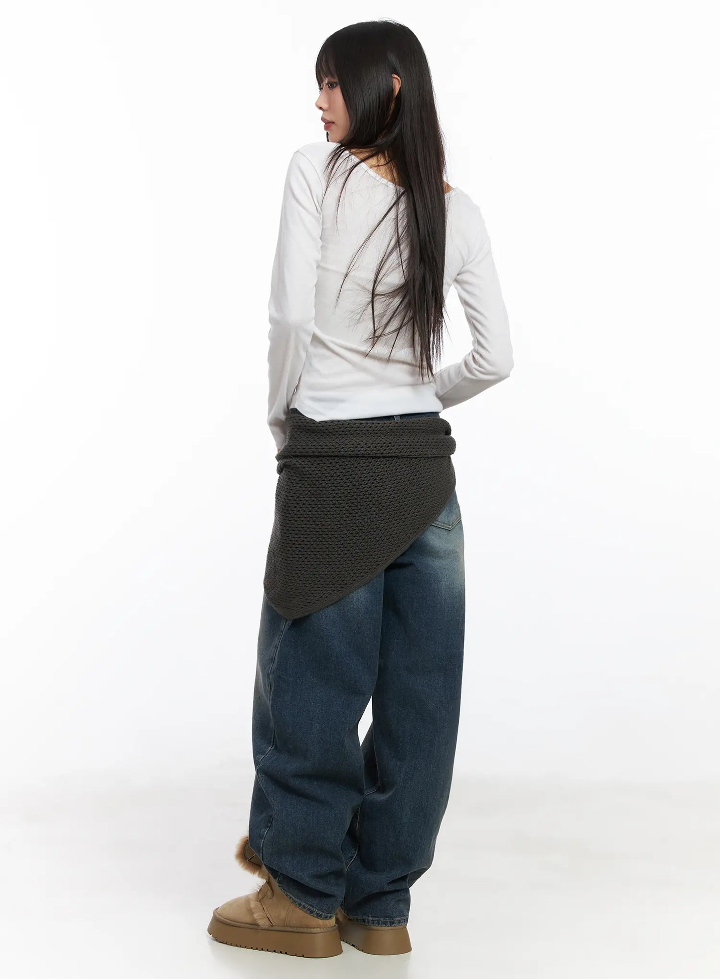 Classic U-Neck Long Sleeve Top CD518