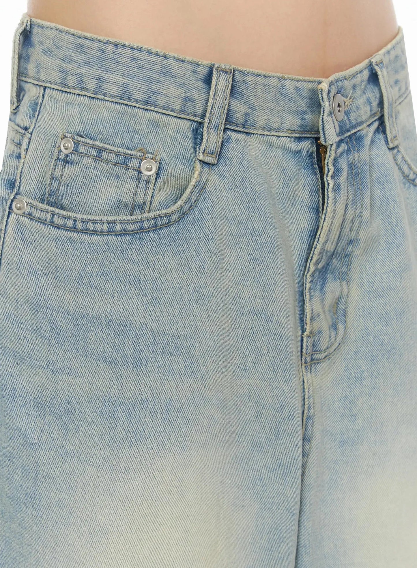Ali Casual Washed Bermuda Shorts IY525