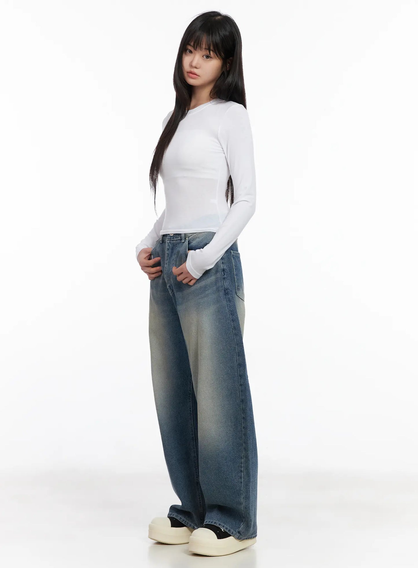 Basic Round Neck Crop Long Sleeve Tee CM512