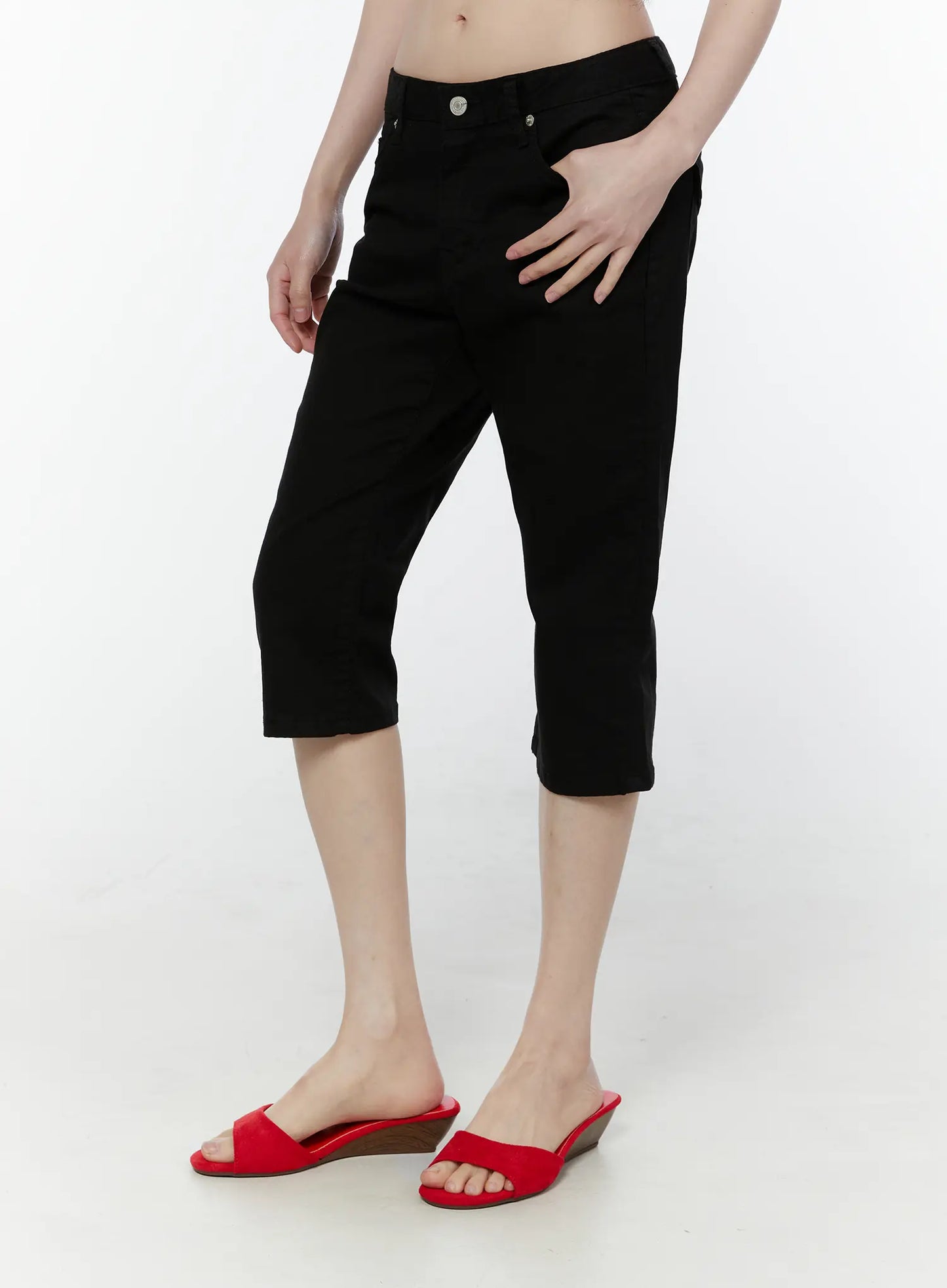 Basic Slim Fit Capri Pants CU508