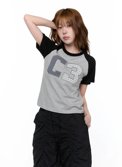 Checkered Graphic Short Sleeve Top CA522