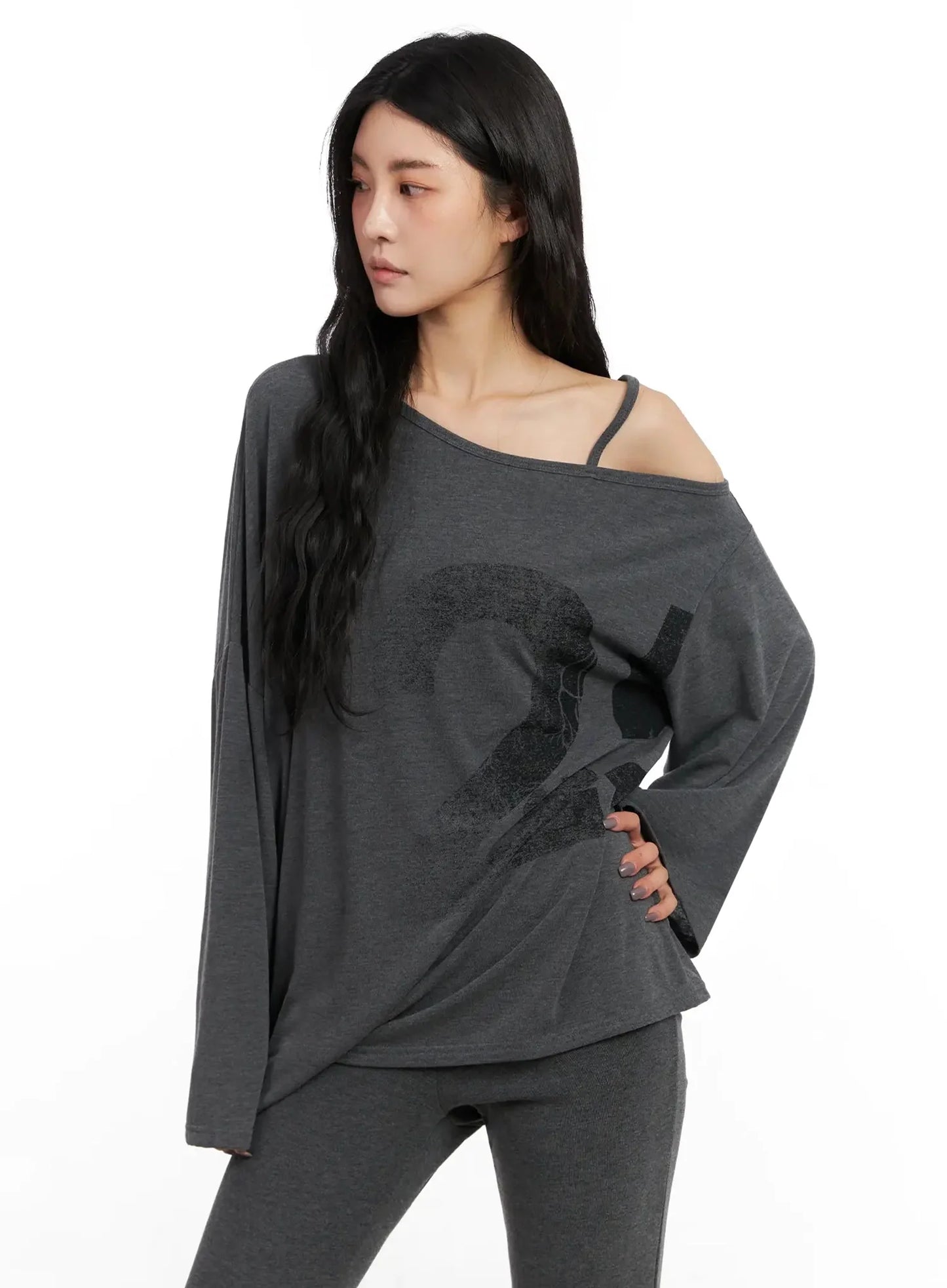Casual Graphic Long Sleeve Off-Shoulder Top IN528