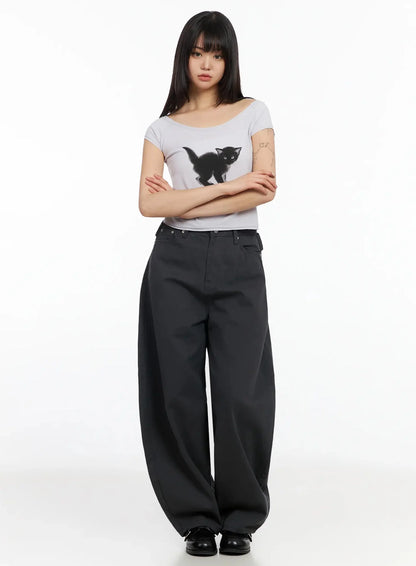 Cat Graphic Off-Shoulder Crop Top IA523