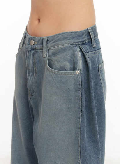 Amber Pintuck Wide-Leg Jeans CM511