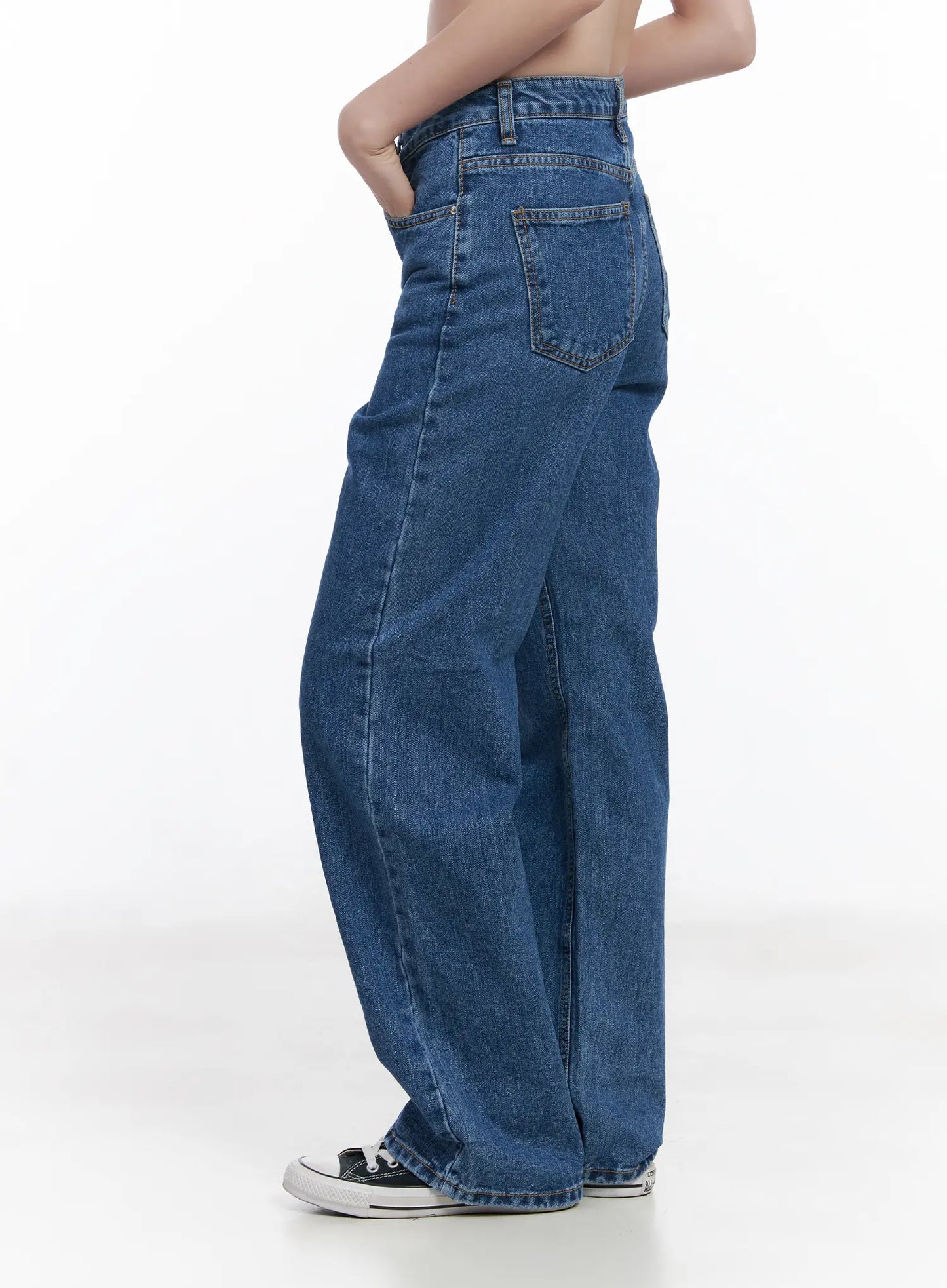 Aila Relaxed Fit Jeans CJ519
