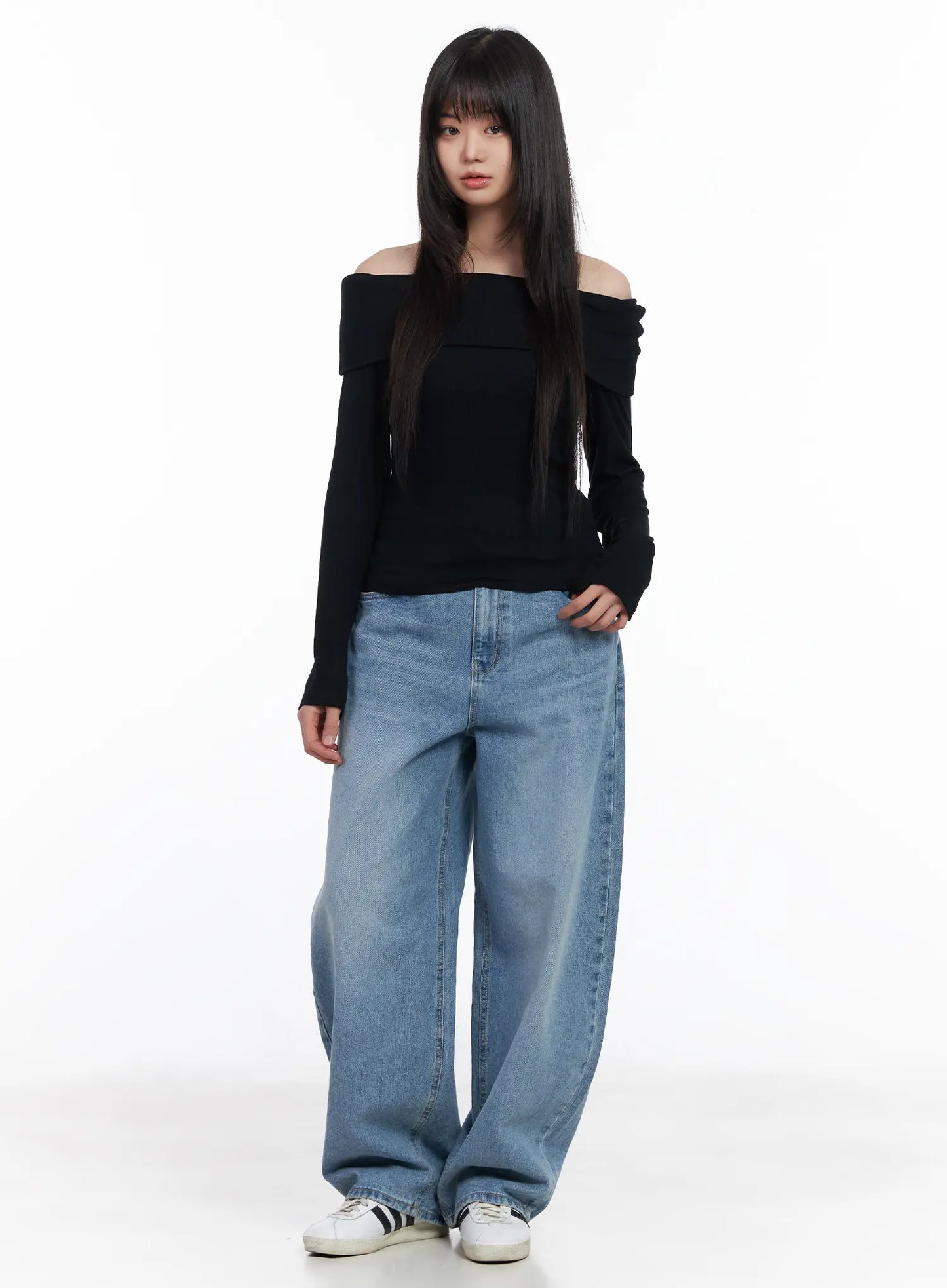 Ariyah High-Waist Baggy Jeans CM512