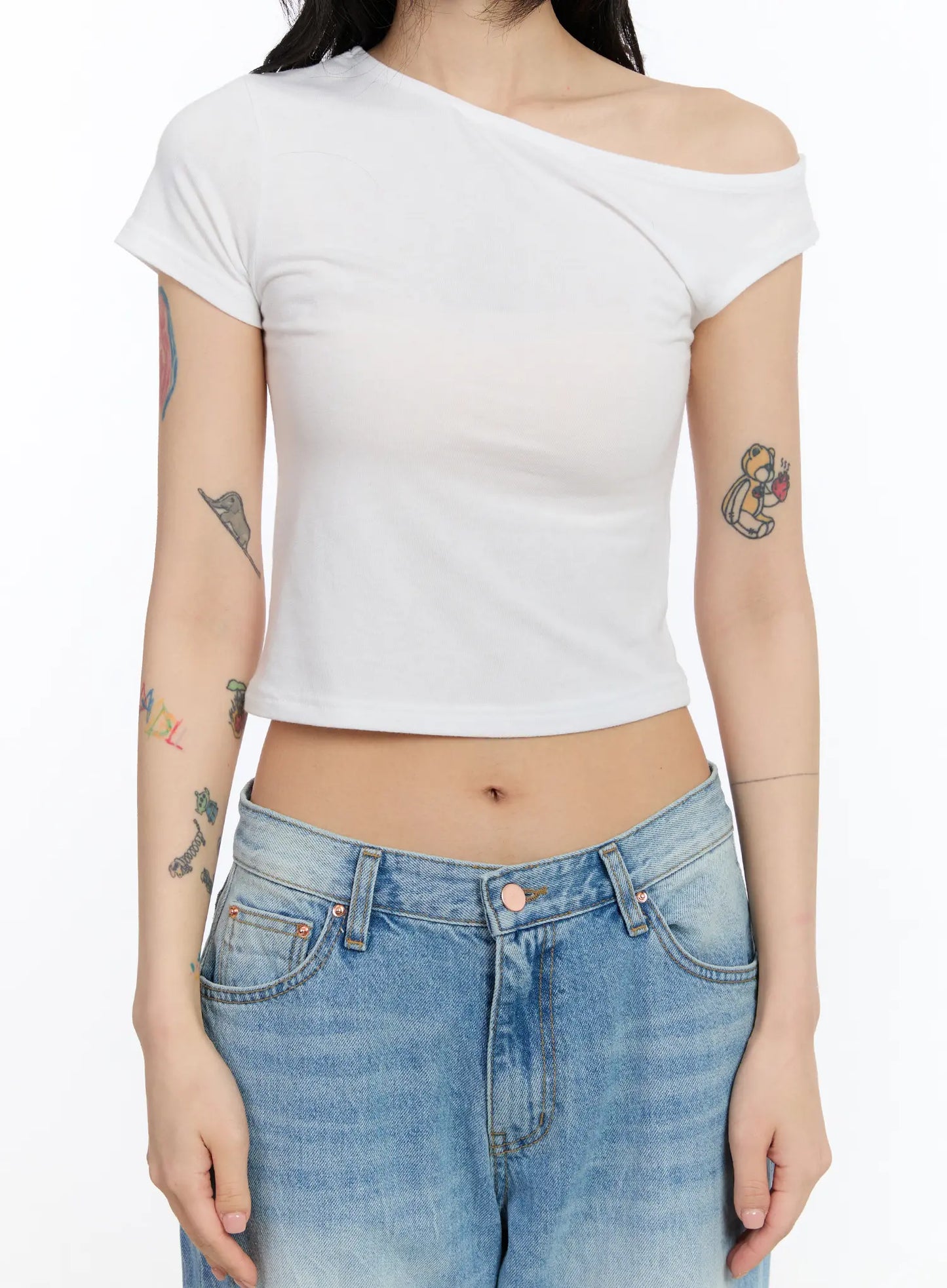 Asymmetric Off-Shoulder Tee CA508