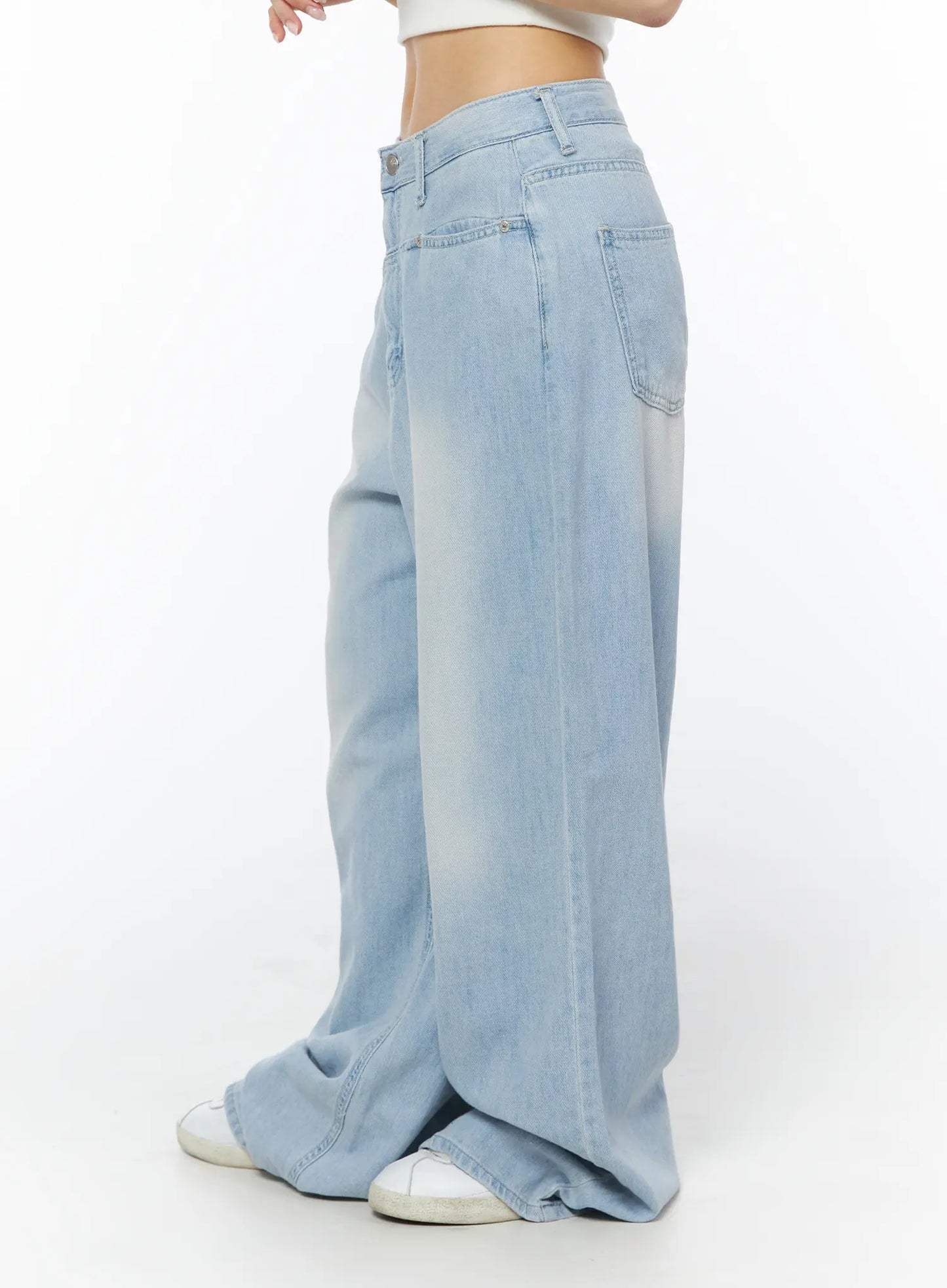 Avena Wide Leg Washed Jeans CY522