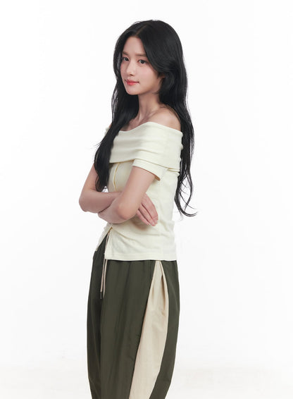 Buttoned Slit Off-Shoulder Crop Top CY526