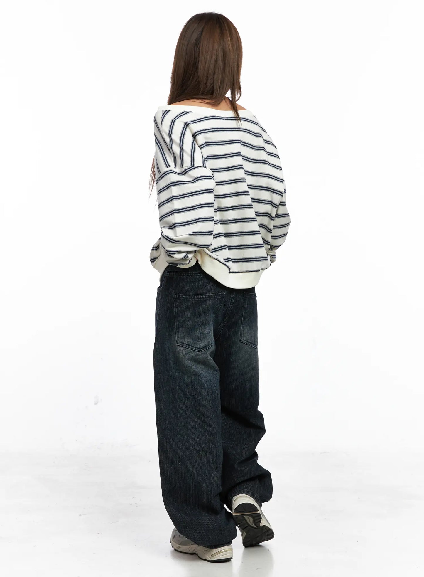 Aspyn Wide-Leg Washed Corduroy Jeans CO510