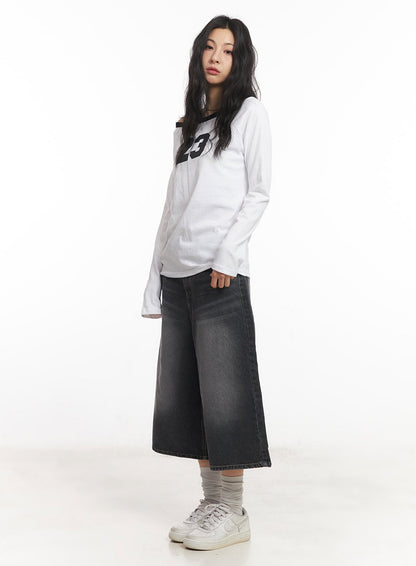 23 Graphic Off-Shoulder Long-Sleeve Top CA504