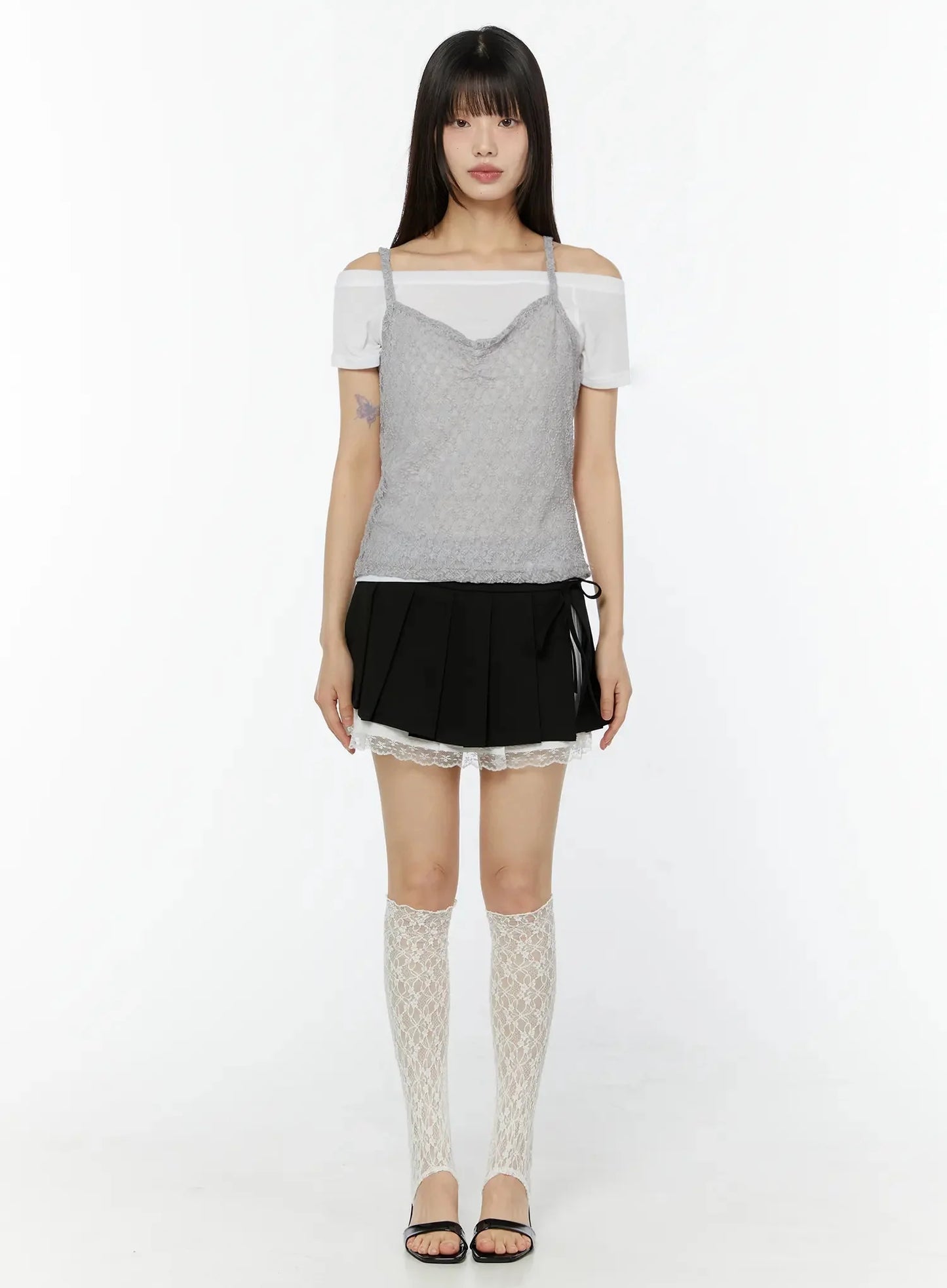 Chic Pleated Ribbon Lace Trim Mini Skirt IU518