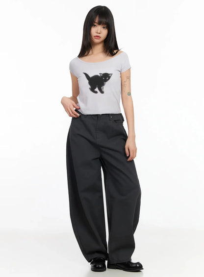 Cat Graphic Off-Shoulder Crop Top IA523